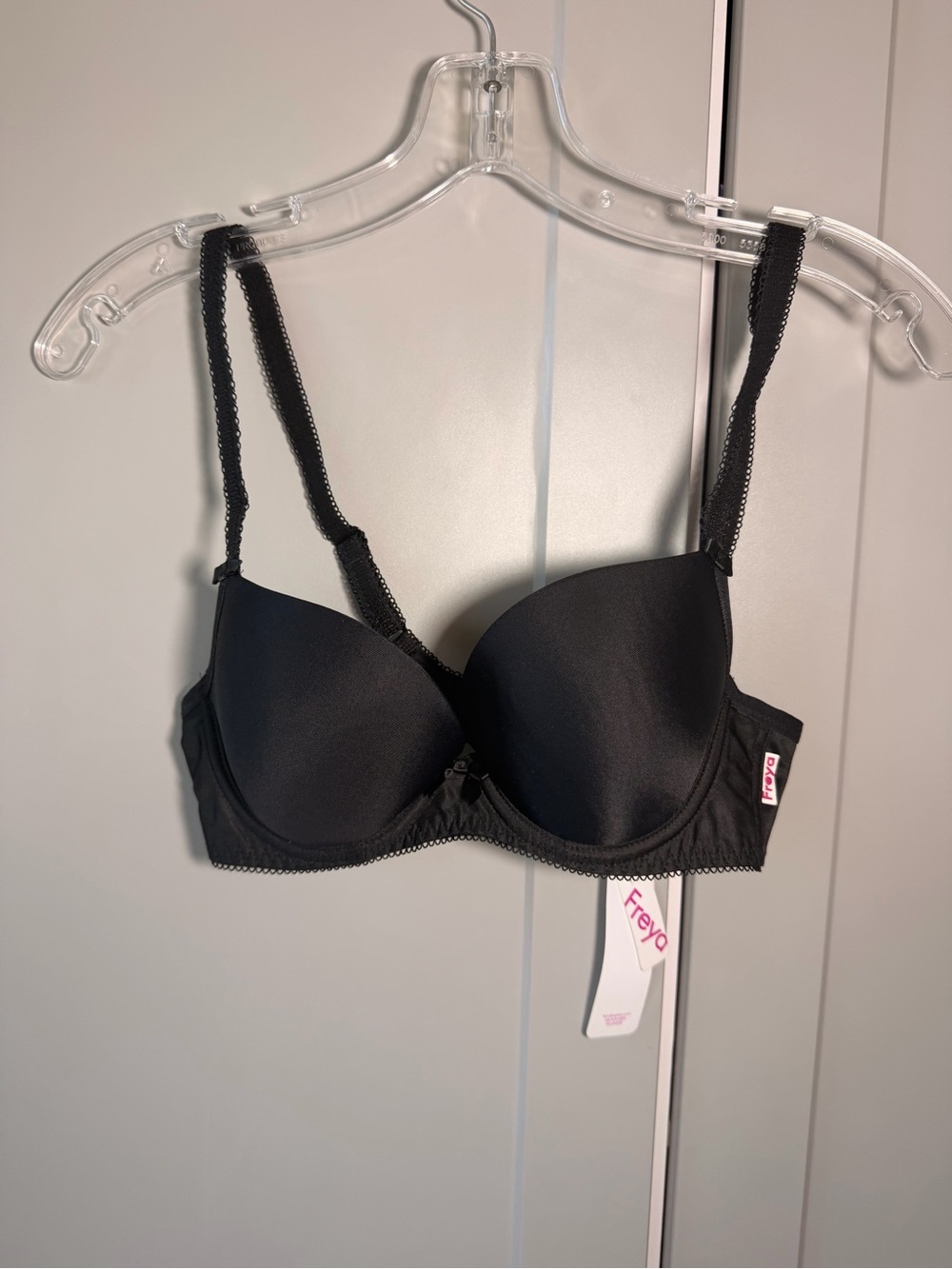 NWT Freya Black Smooth Moulded Plunge Bra Size 30D